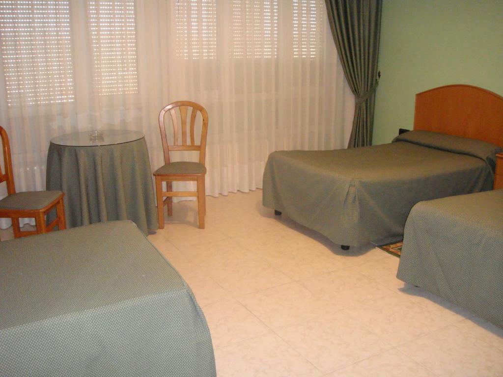 Hostal Serpol Паленсия Номер фото